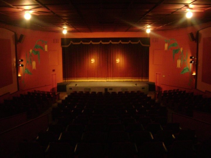 Davis Theatre, Higginsville, Mo.