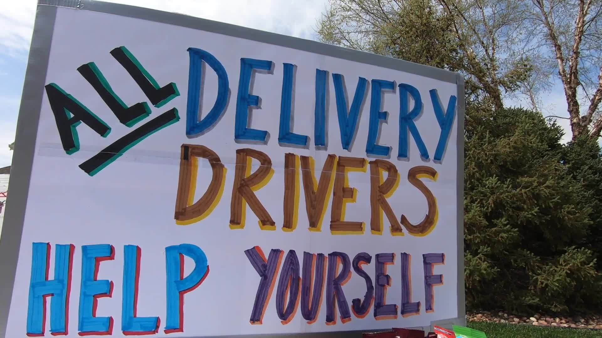 Picture of sign saying "all delivery drivers help yourself"