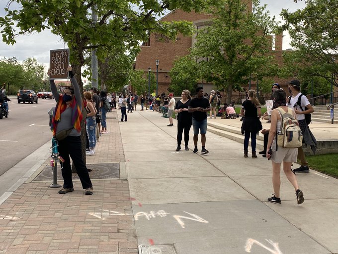 Picture of protesters